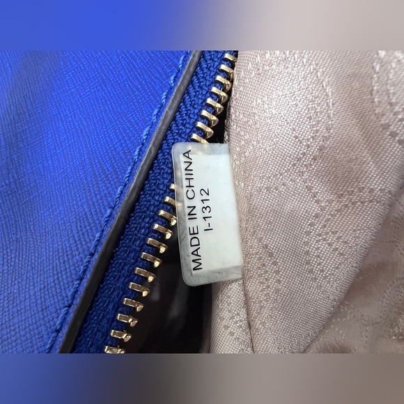 Michael Kors Blue Tote Bag - Picture 12 of 14